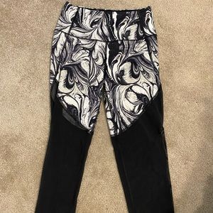 Brand new never work Victoria sport marble/mesh leggings